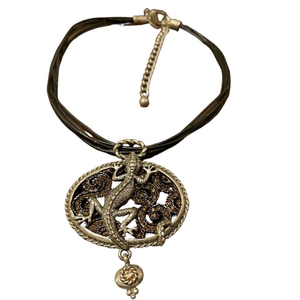 Chico’s multi leather cord 16”+4” necklace with a gecko oval pendant
